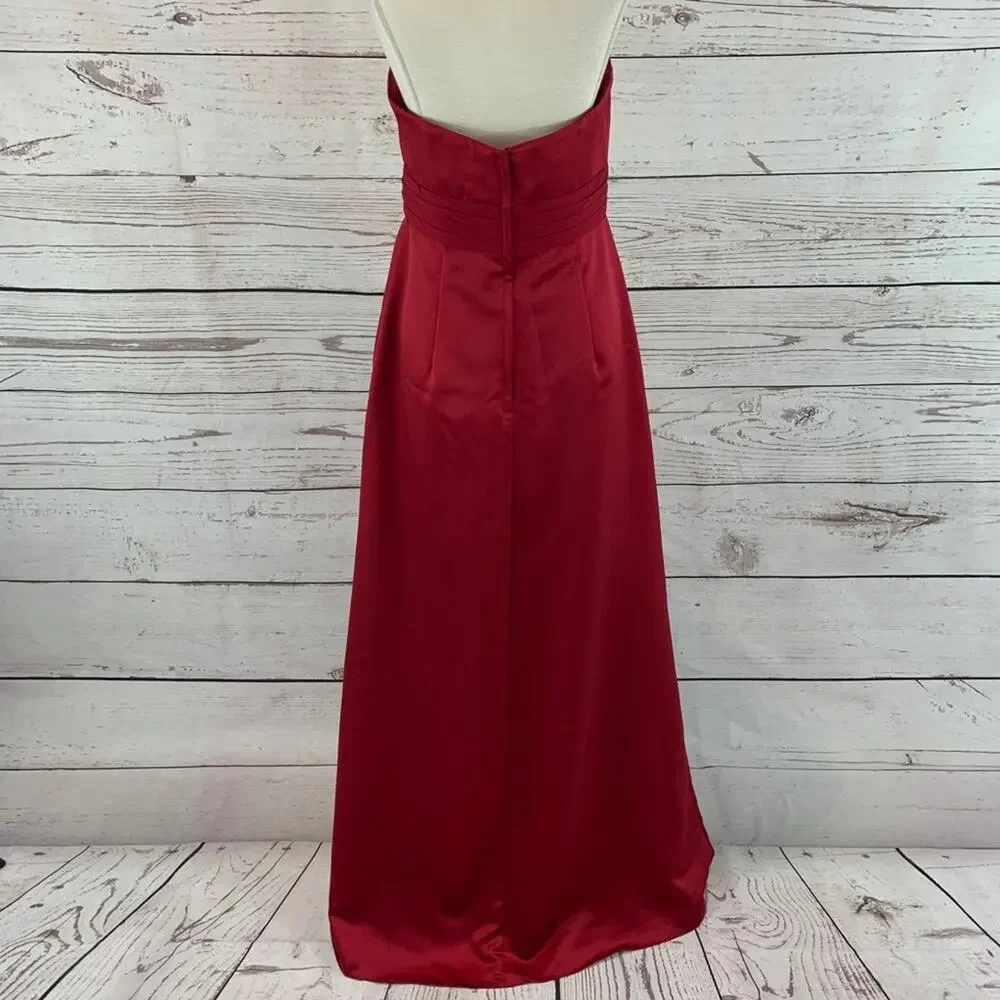 David’s Bridal red strapless gown flower top - Picture 4 of 6